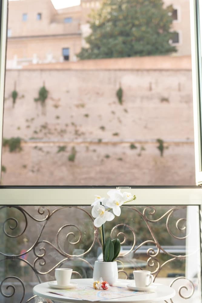 Фото Rhome Hosting GuestHouse