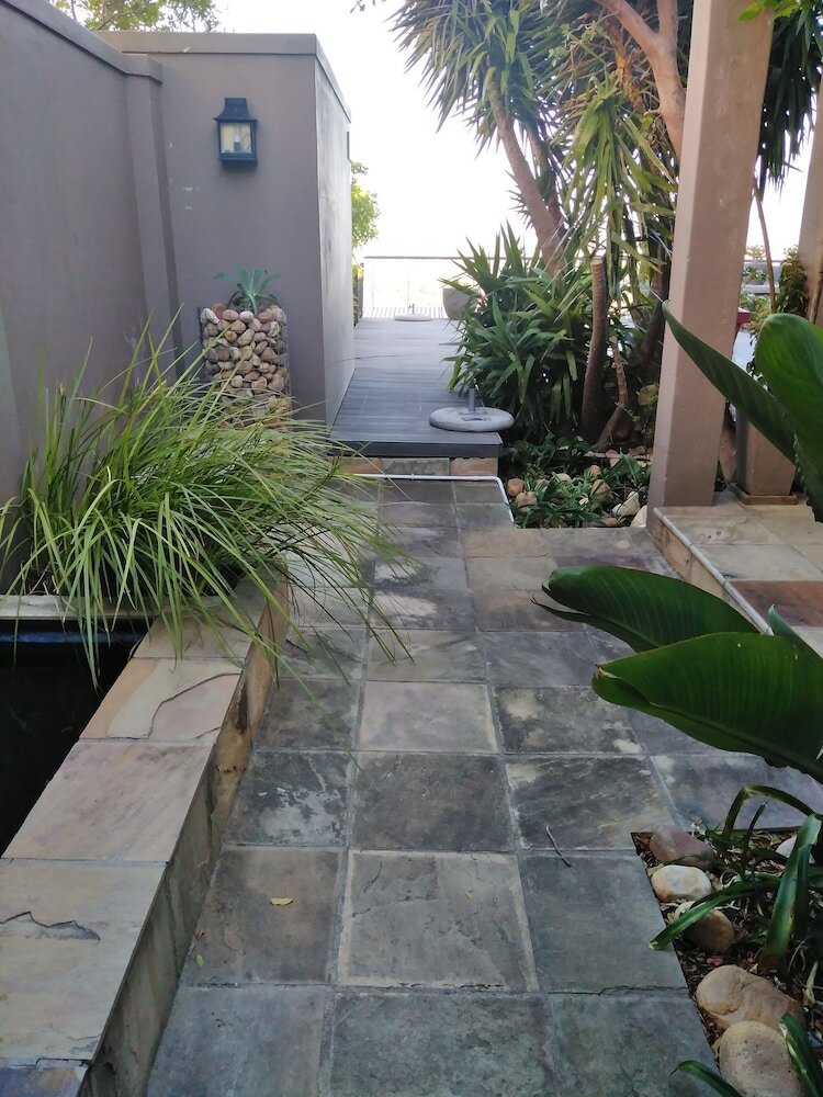 Фото Chocolate Box Guesthouse