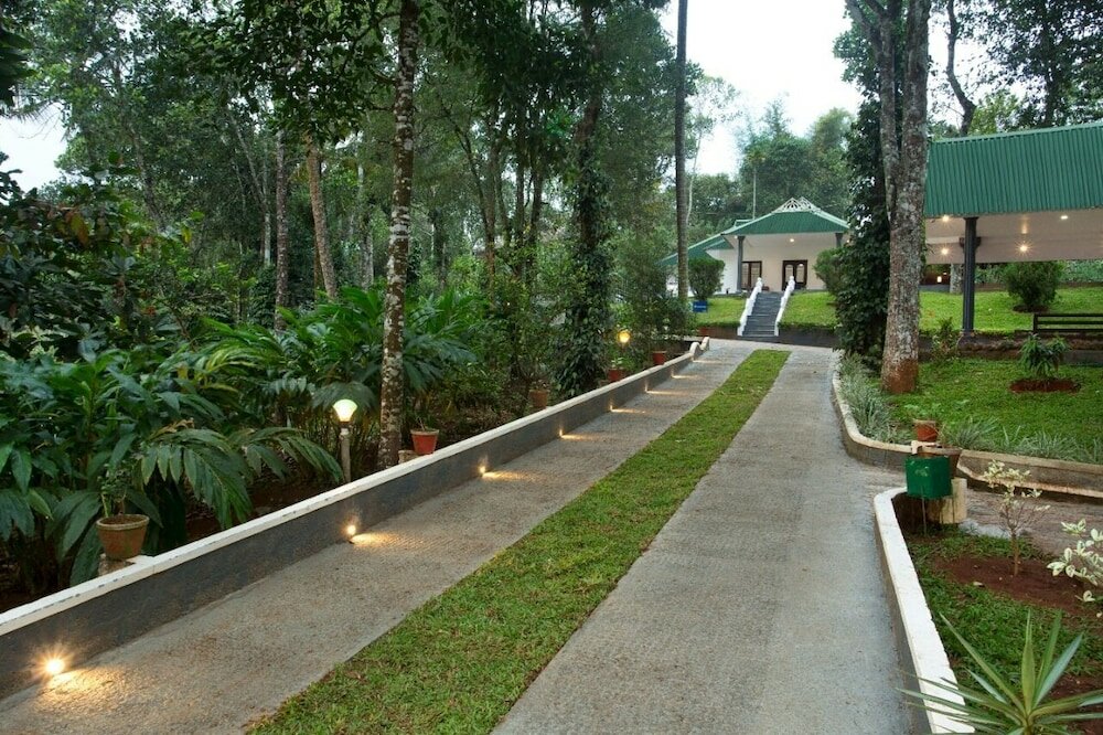 Фото Misty Lake Resort