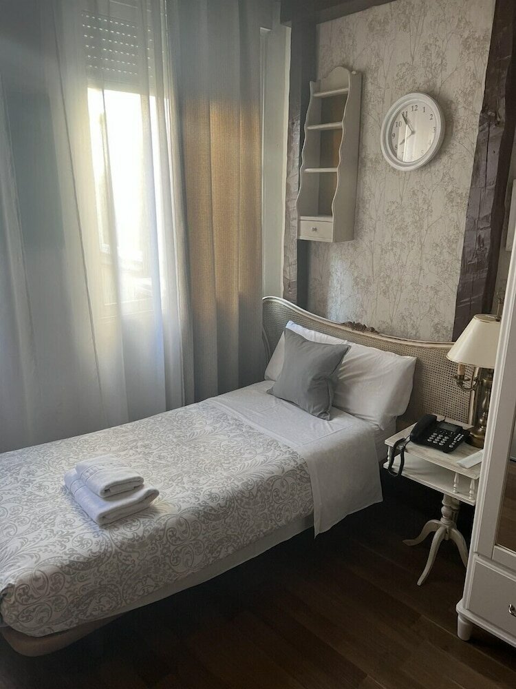 Фото Hostal Central Palace Madrid