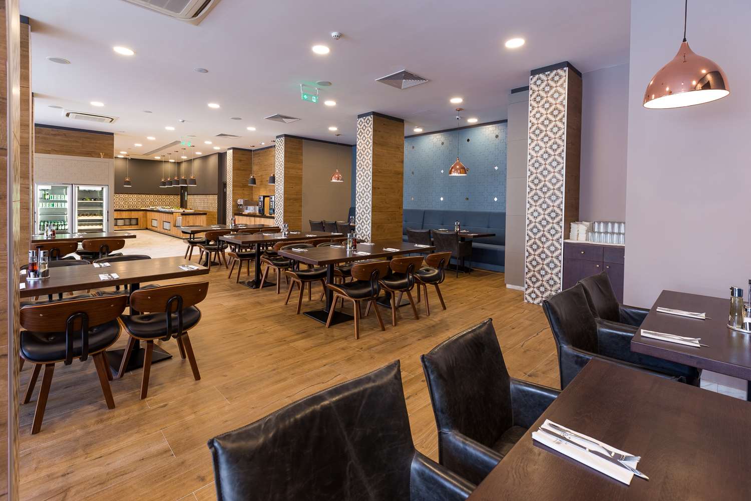 Фото Best Western Plus Premium Inn