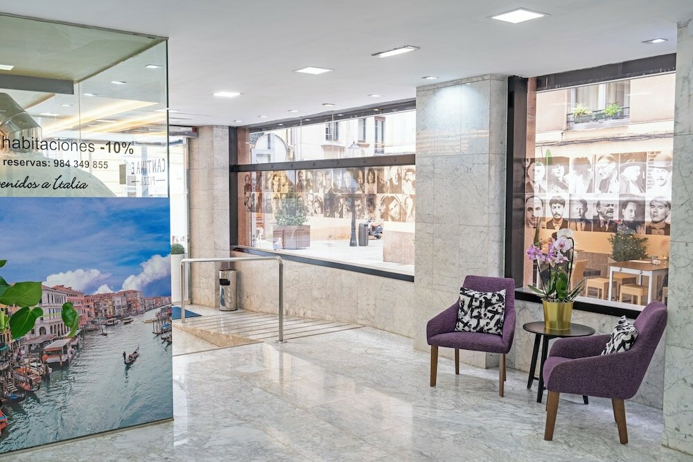 Фото City House Pathos