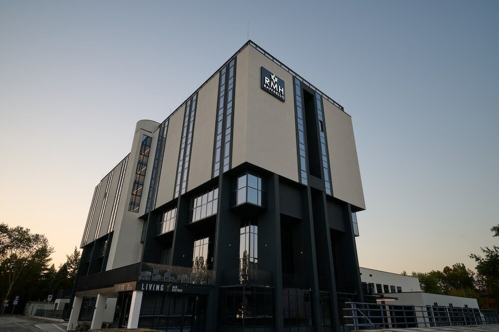 Фото Rmh Modena Raffaello