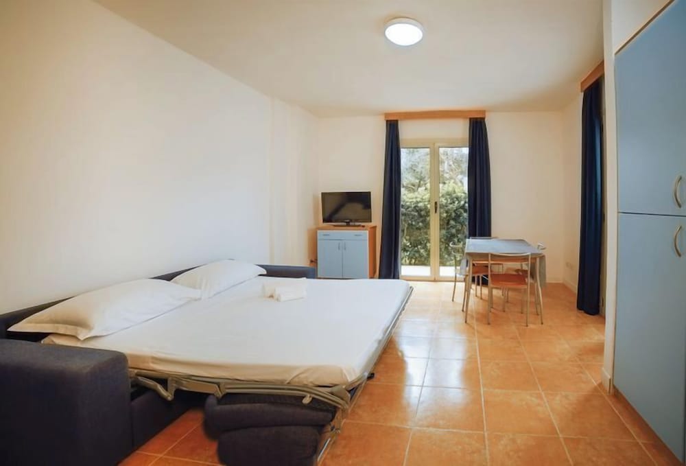 Фото Hotel Residence Oasi d'Oriente