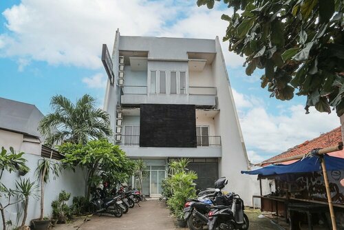 Гостиница RedDoorz near Cbd Ciledug в Тангеранге