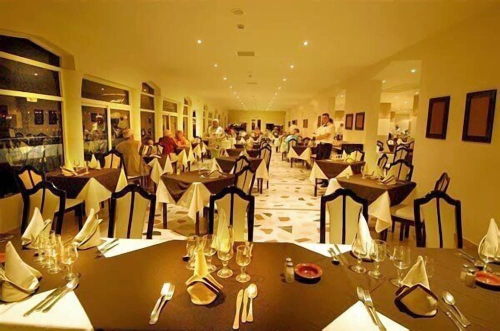 Фото Royal Decameron Tafoukt Beach Resort & SPA