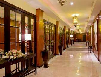 Фото Ramada Plaza by Wyndham Karachi Airport Hotel