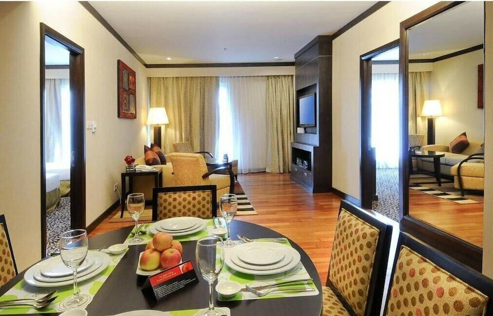 Фото MiCasa All Suite Hotel