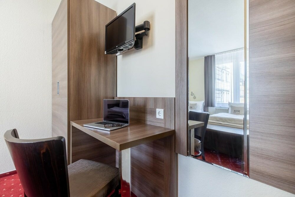 Фото Hotel Leonet