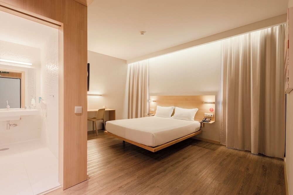 Фото Moov Hotel Porto Centro