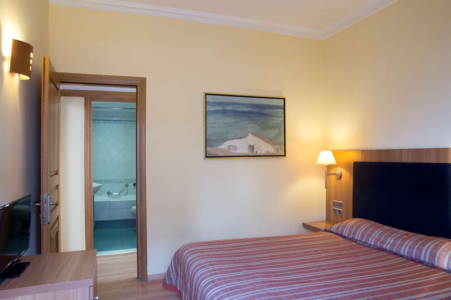 Фото Zeus Essence Ramada by Wyndham Athens