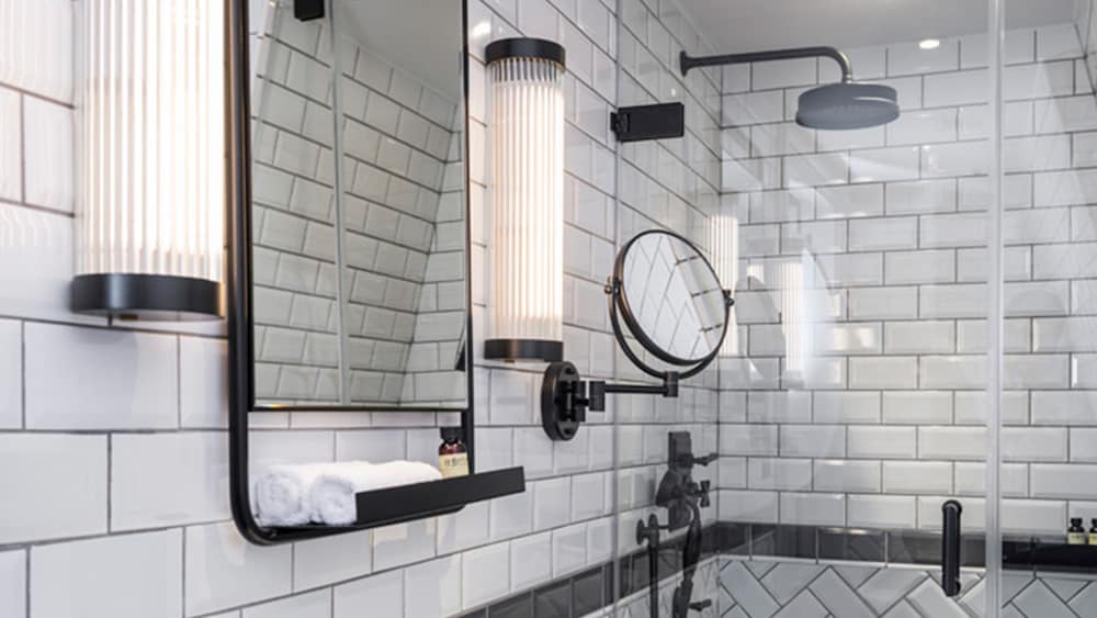 Фото Victory House Leicester Square