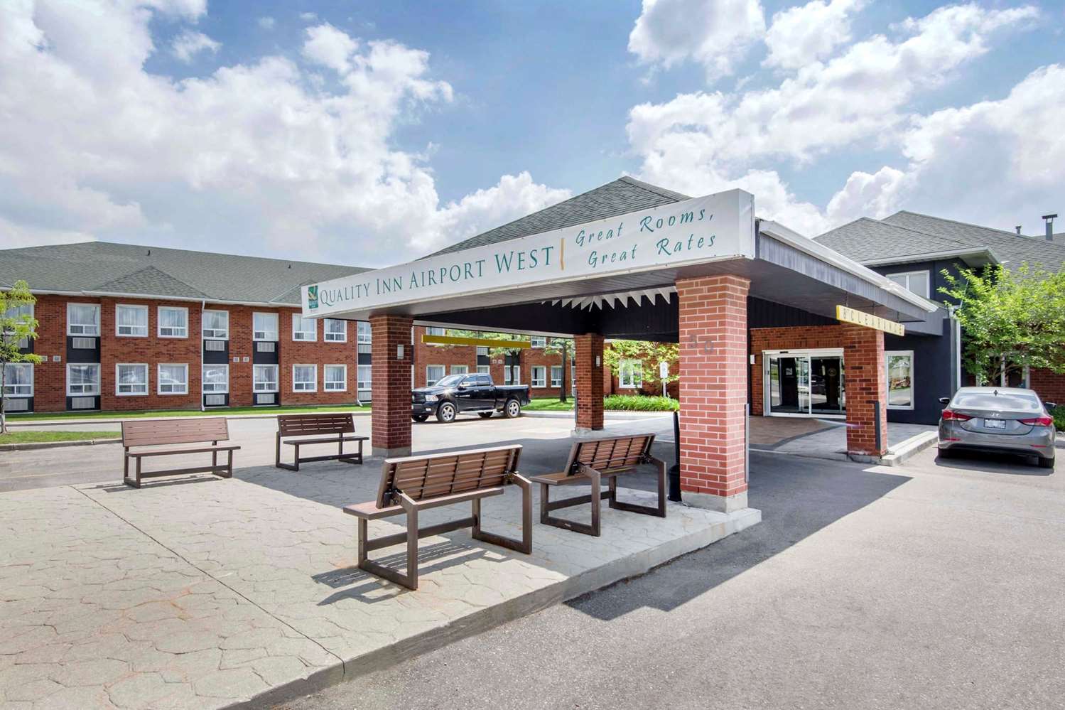 Фото Quality Inn Airport West