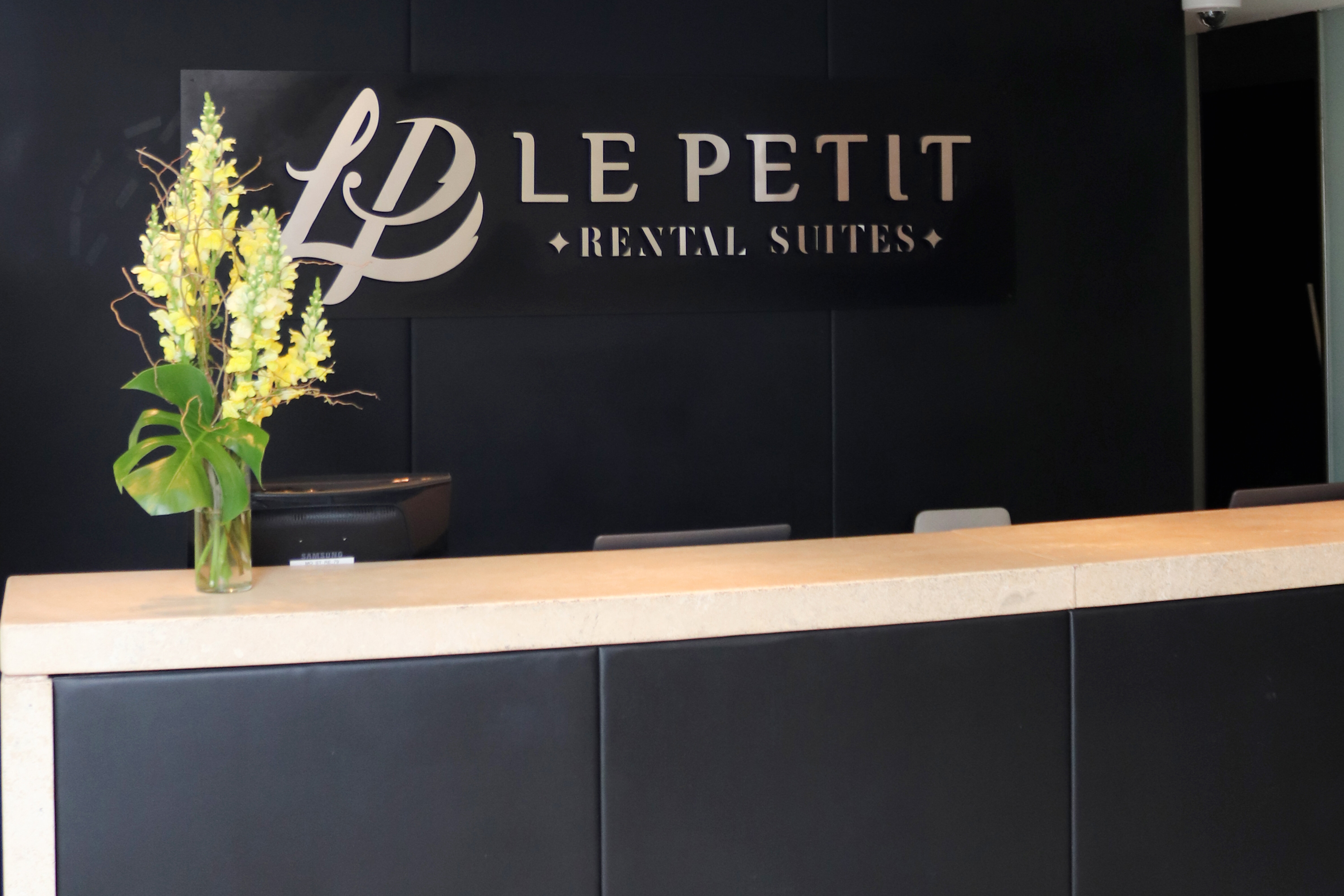 Фото Le Petit Suites