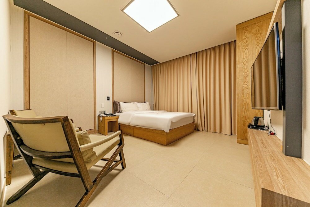 Фото Yeosu Jwasuyoung