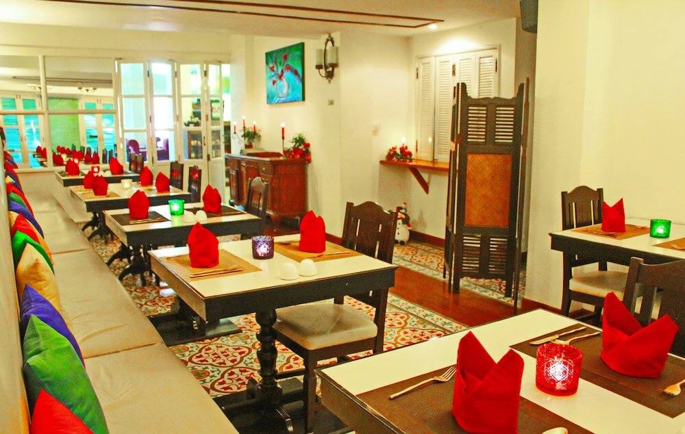 Фото Shewe Wana Boutique Hotel