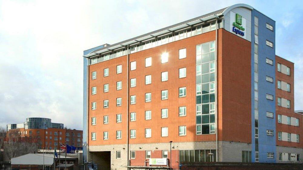 Фото Holiday Inn Express London - Limehouse, an Ihg Hotel