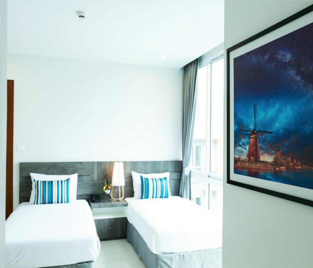 Фото D at Sea Hotel