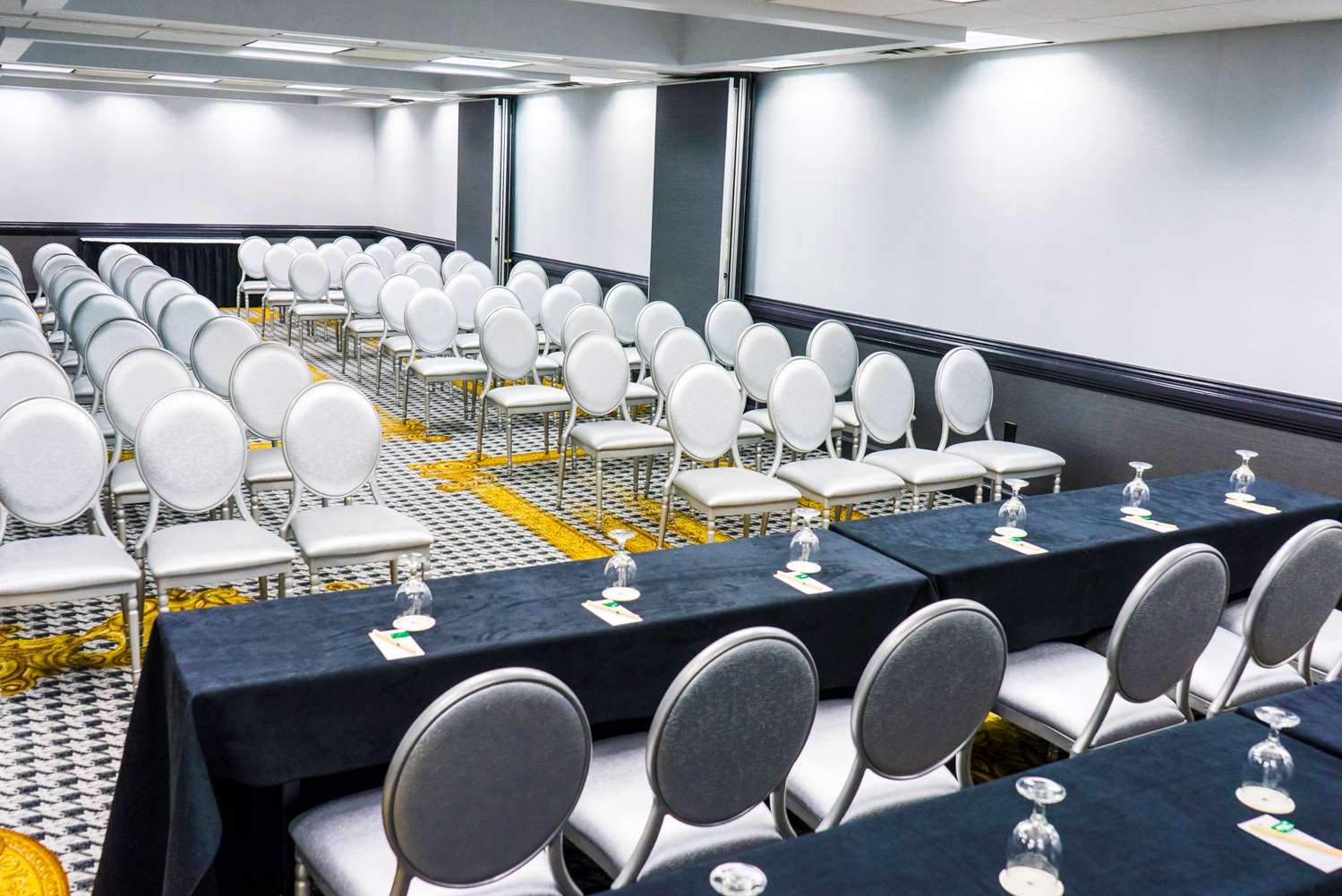 Фото DoubleTree by Hilton Hotel Tallahassee