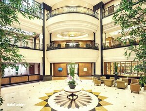 Гостиница Menara Peninsula Hotel Jakarta