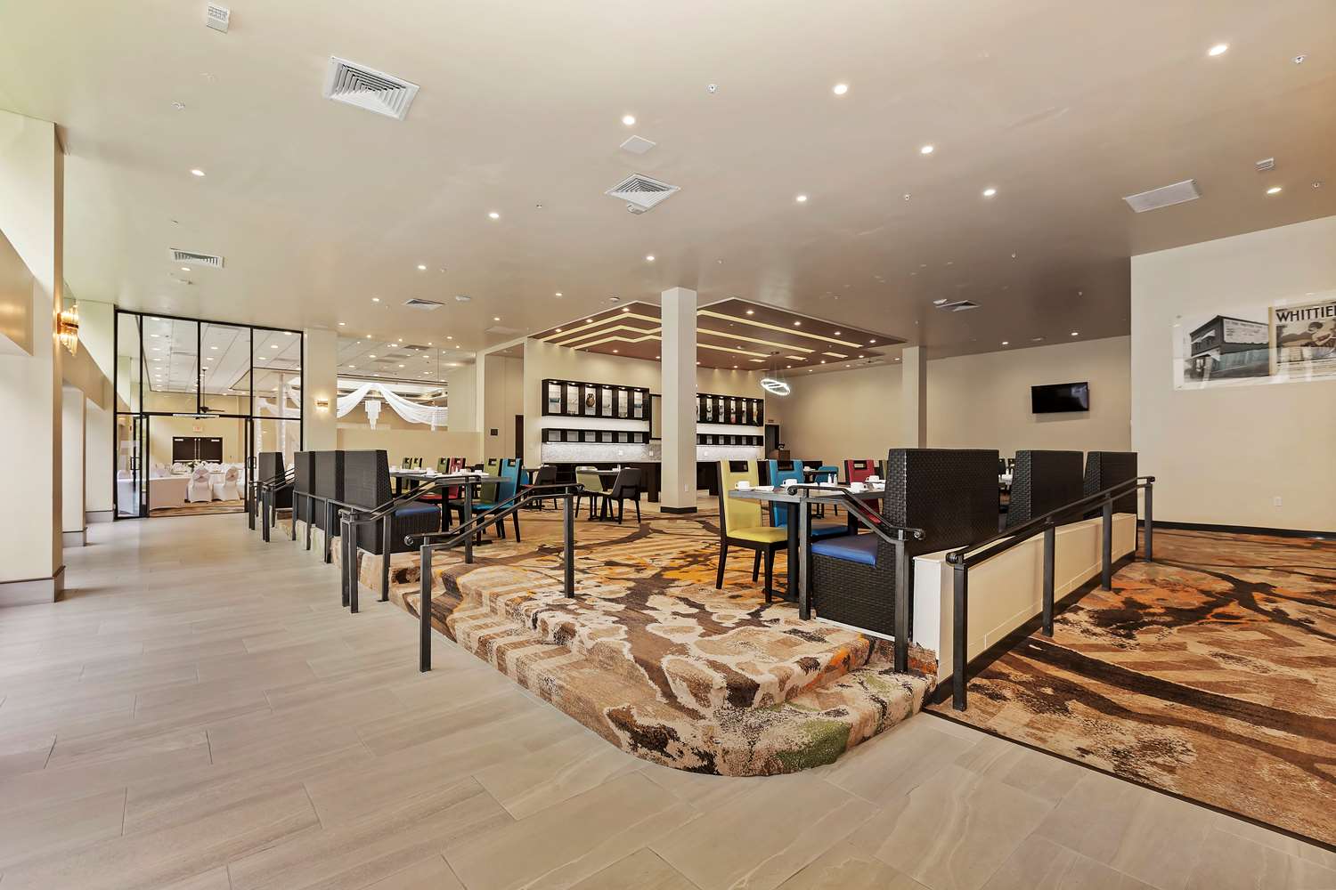 Фото Doubletree by Hilton Whittier Los Angeles