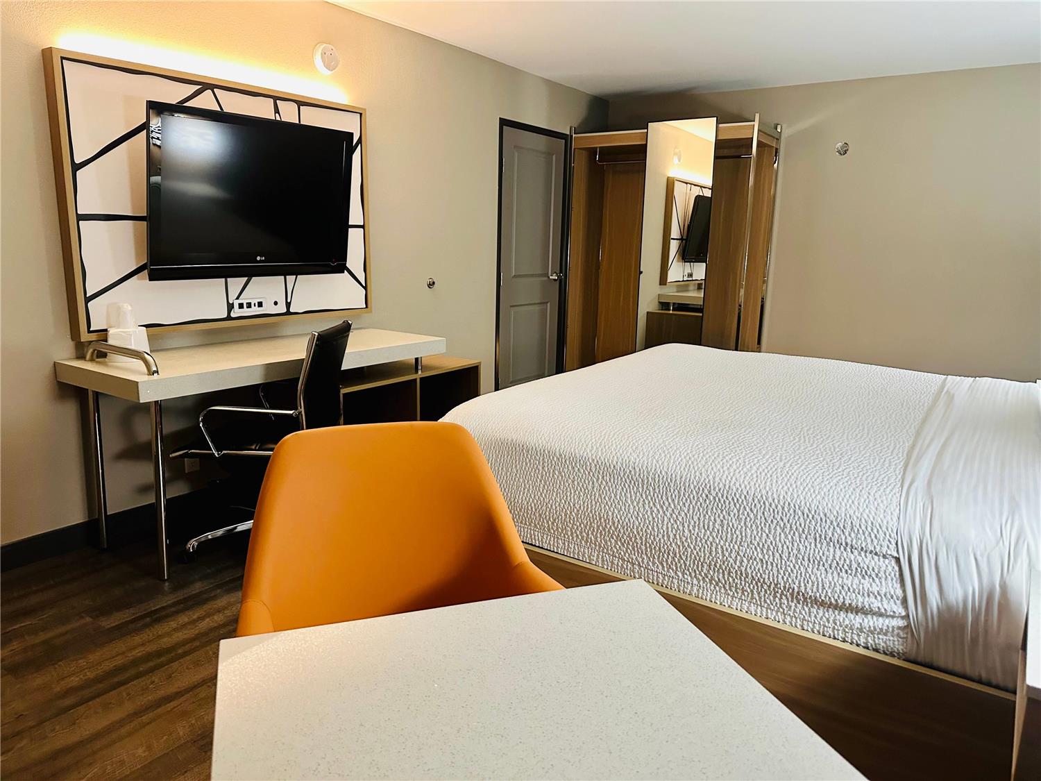 Фото La Quinta Inn by Wyndham Costa Mesa Newport Beach