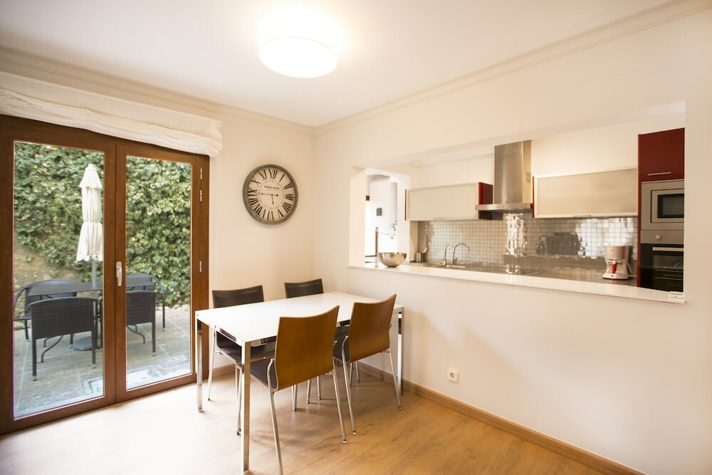 Фото Hotel y Apartamentos Des Puig