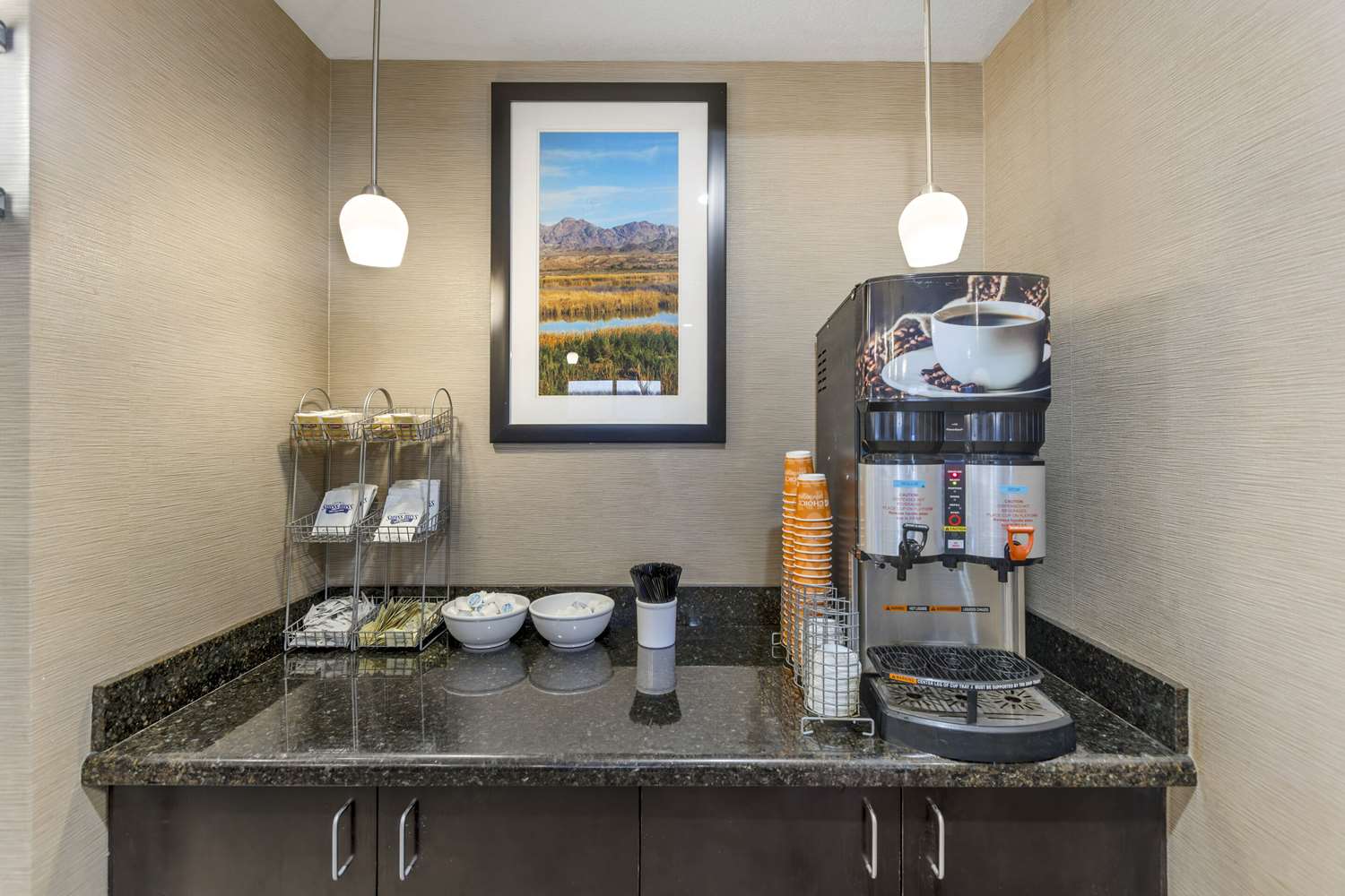 Фото Comfort Suites Blythe