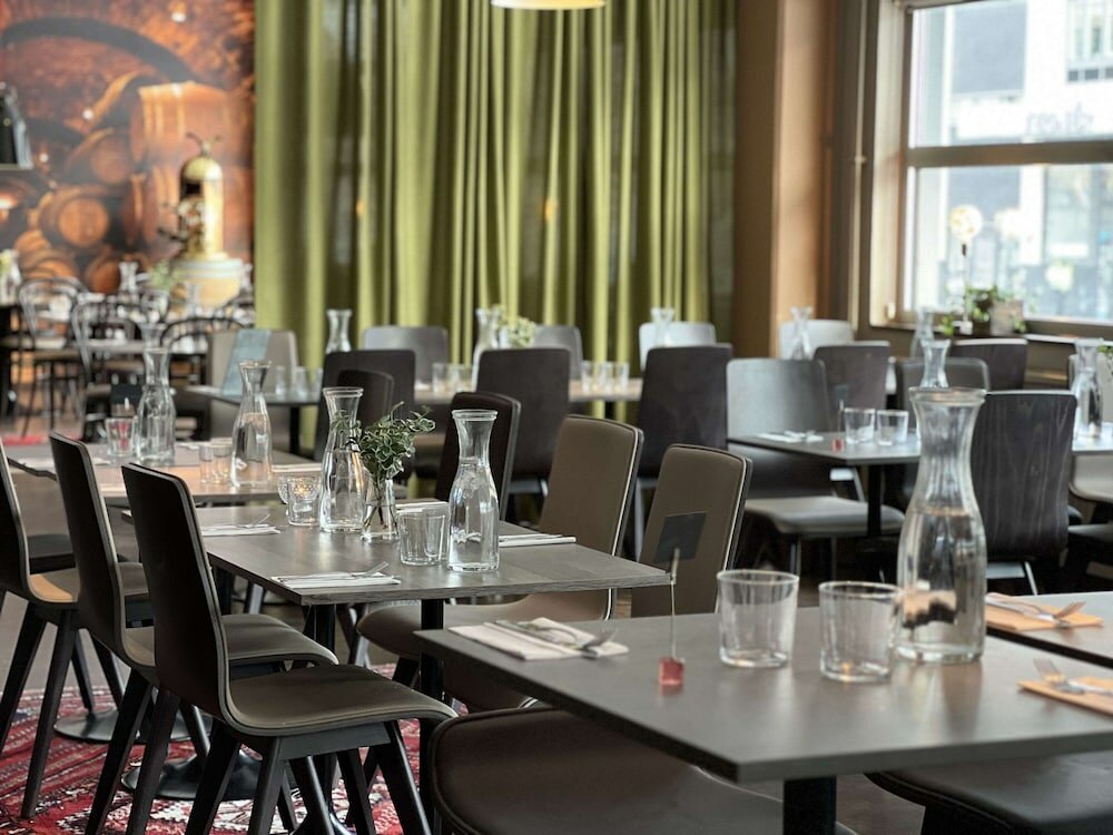 Фото Quality Hotel Royal Corner