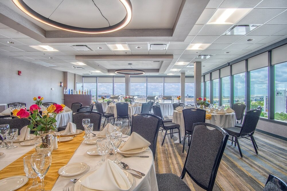 Фото Holiday Inn Miami - International Airport, an Ihg Hotel