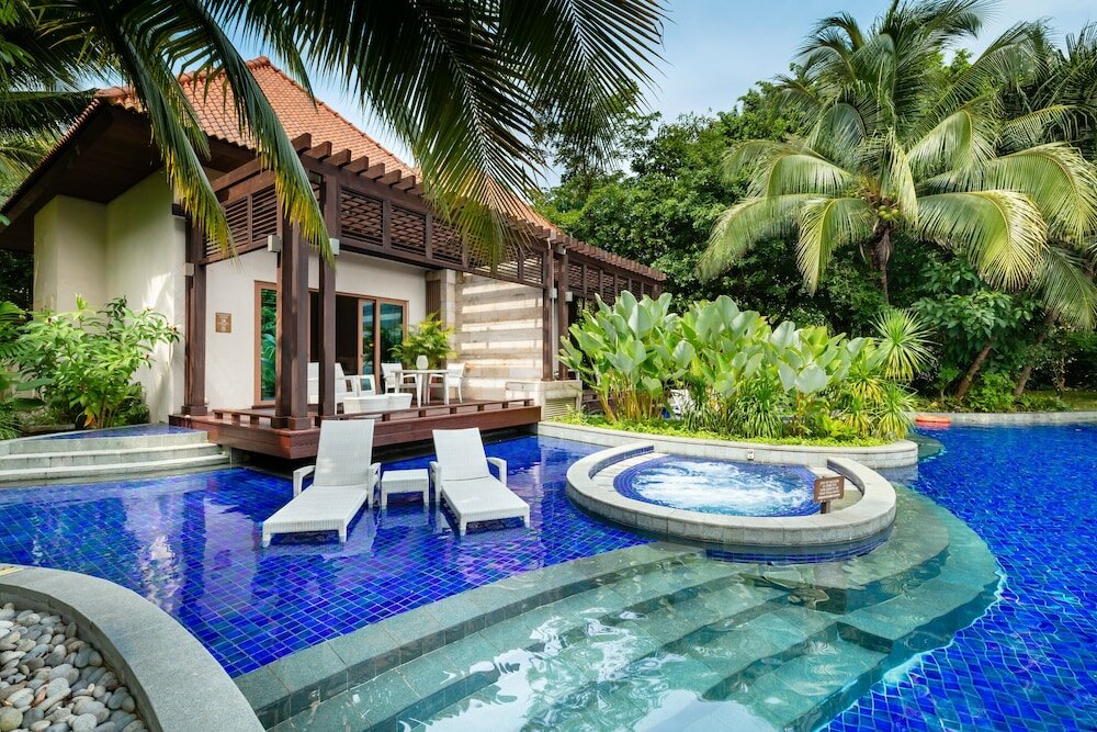 Фото Resorts World Sentosa - Equarius Villas