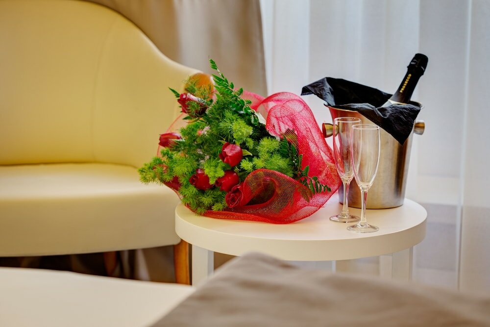 Фото Dharma Luxury Hotel