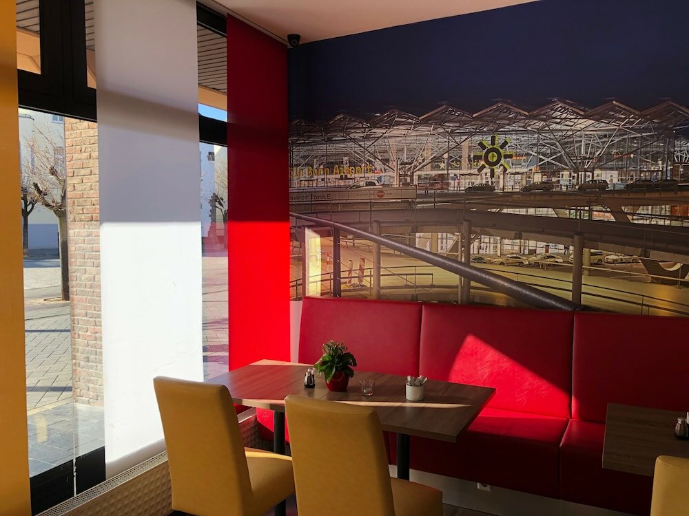 Фото Montana Hotel Köln-Bonn Airport
