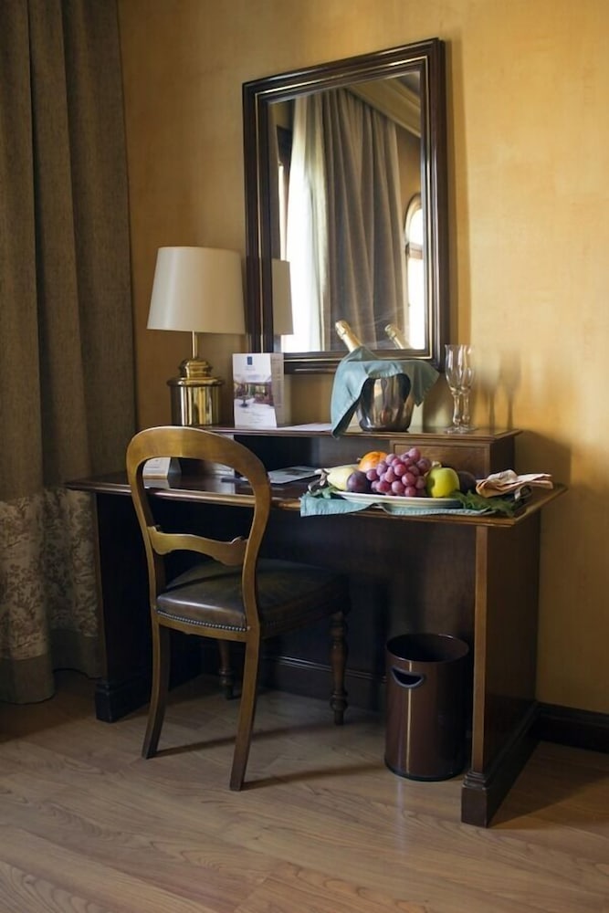 Фото Hotel M. A. Princesa Ana