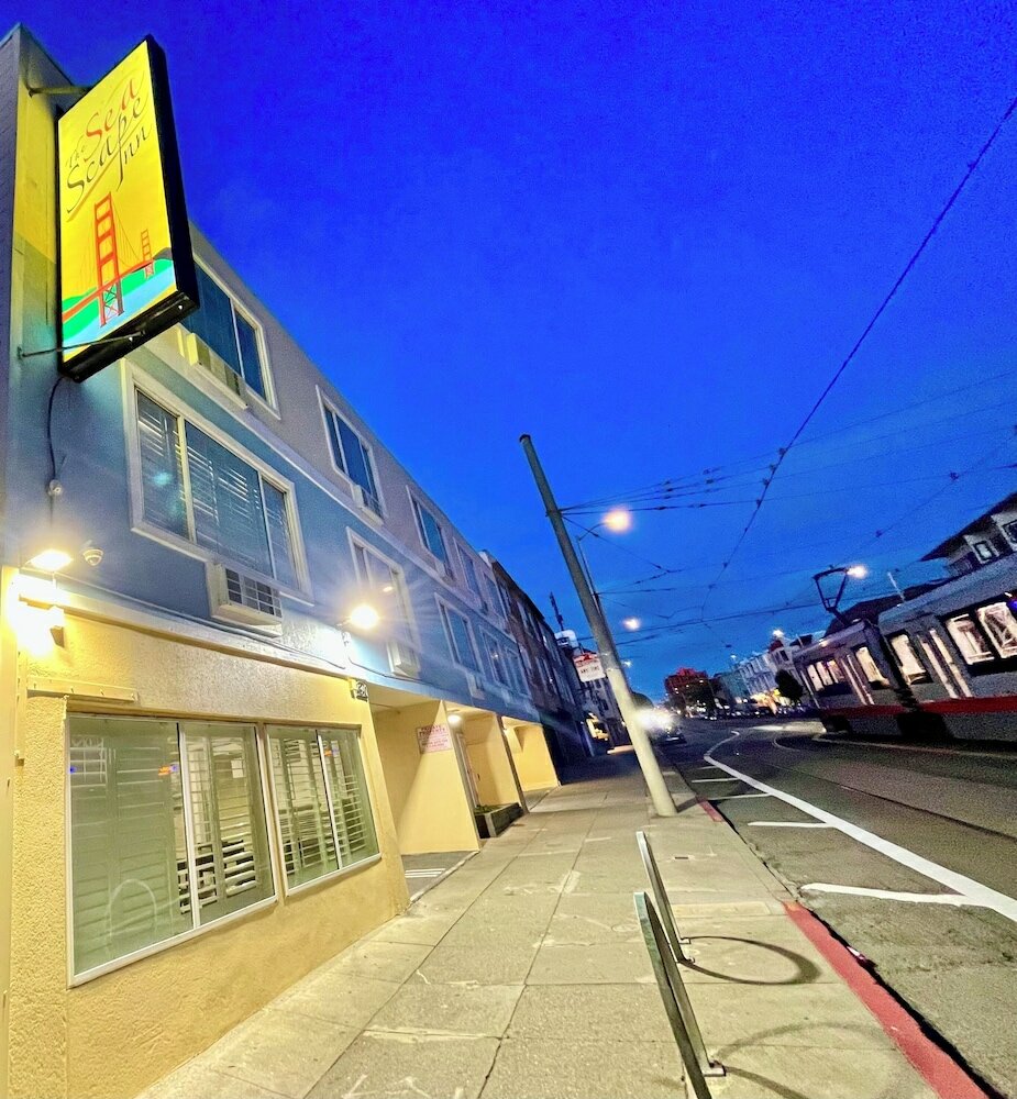 Фото SeaScape Inn - A FairBridge Hotel