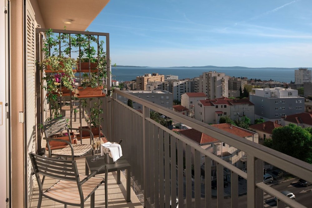 Фото Dioklecijan Hotel & Residence