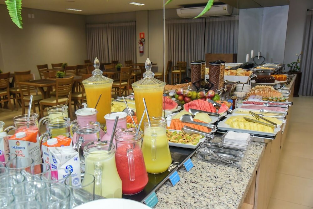 Фото Hotel Plaza Garden