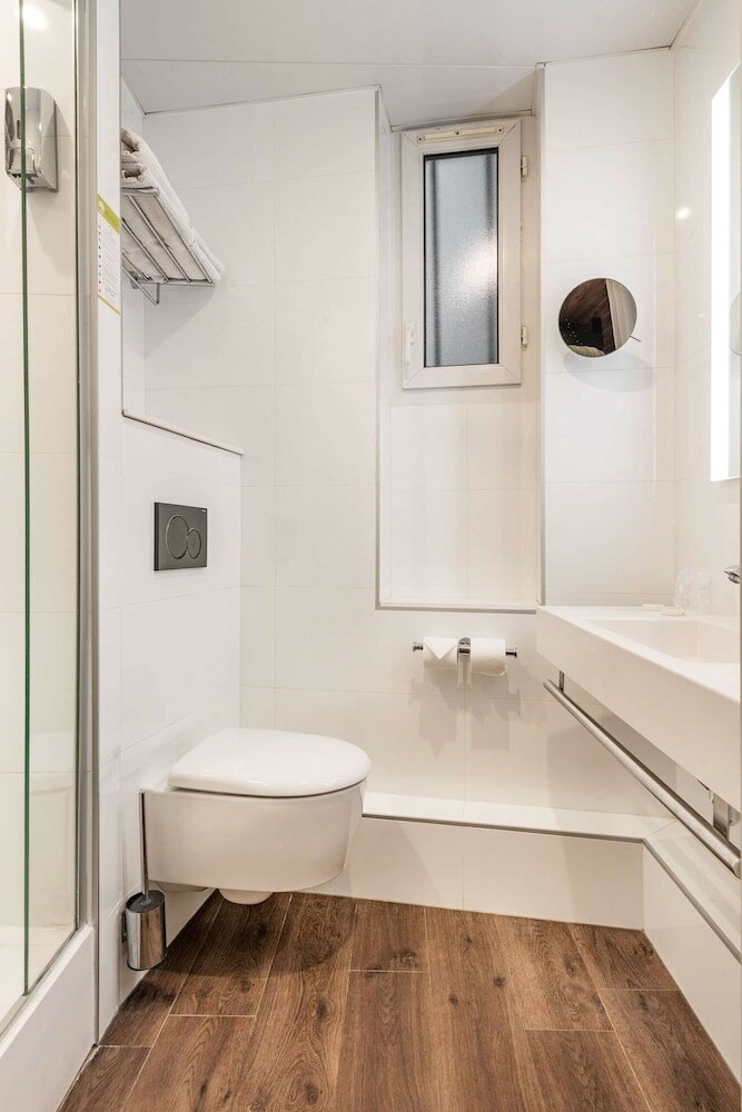 Фото Courcelles Médéric