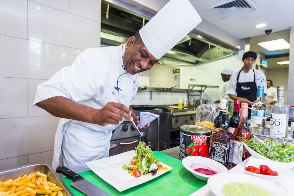 Фото Onomo Hotel Cape Town – Inn on the Square