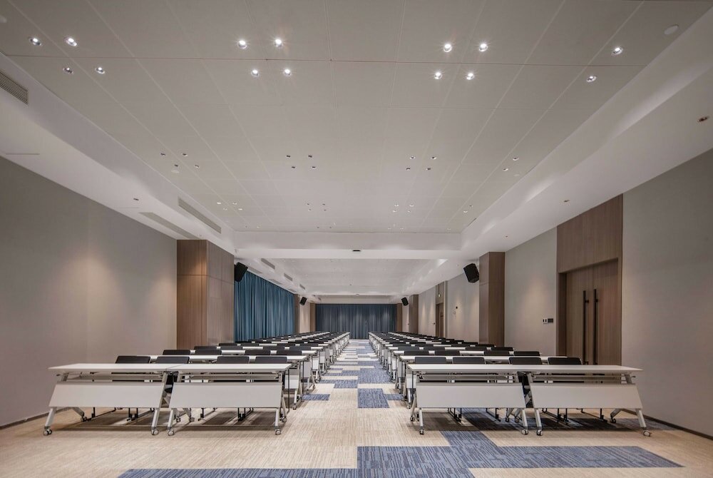 Фото Days Hotel by Wyndham Chongqing Chenjiaping