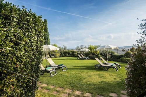 Внешний вид отеля Relais Santa Chiara Hotel в Сан-Джиминьяно, фото 4