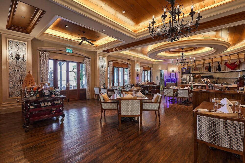 Фото Rocks Hotel