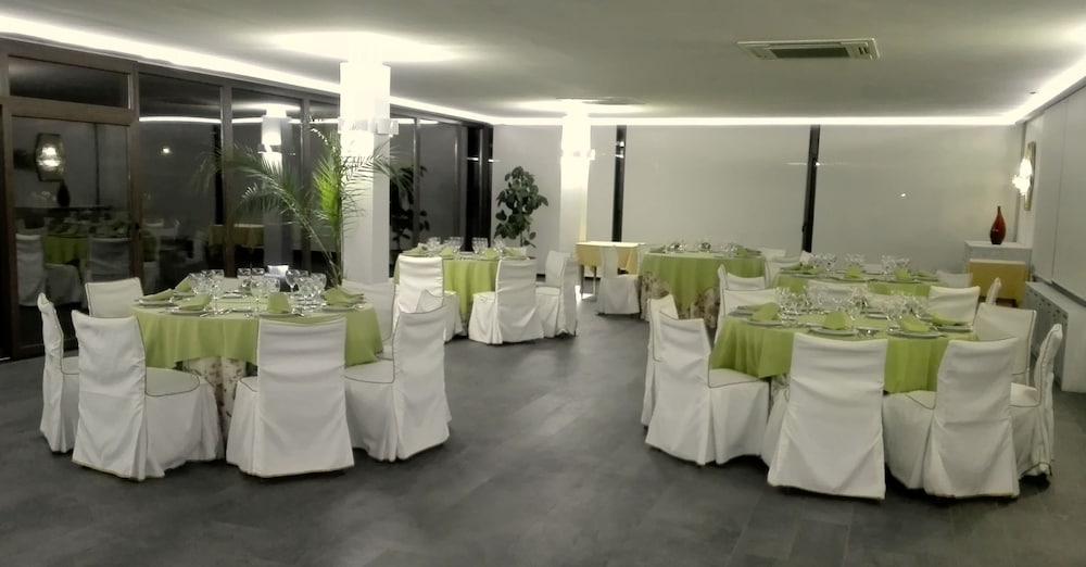 Фото Hotel Los Olivos