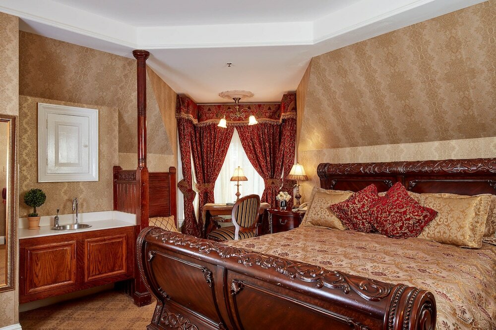 Фото Queen Anne Hotel