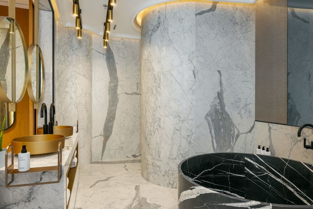 Фото Paragraph Freedom Square, a Luxury Collection Hotel