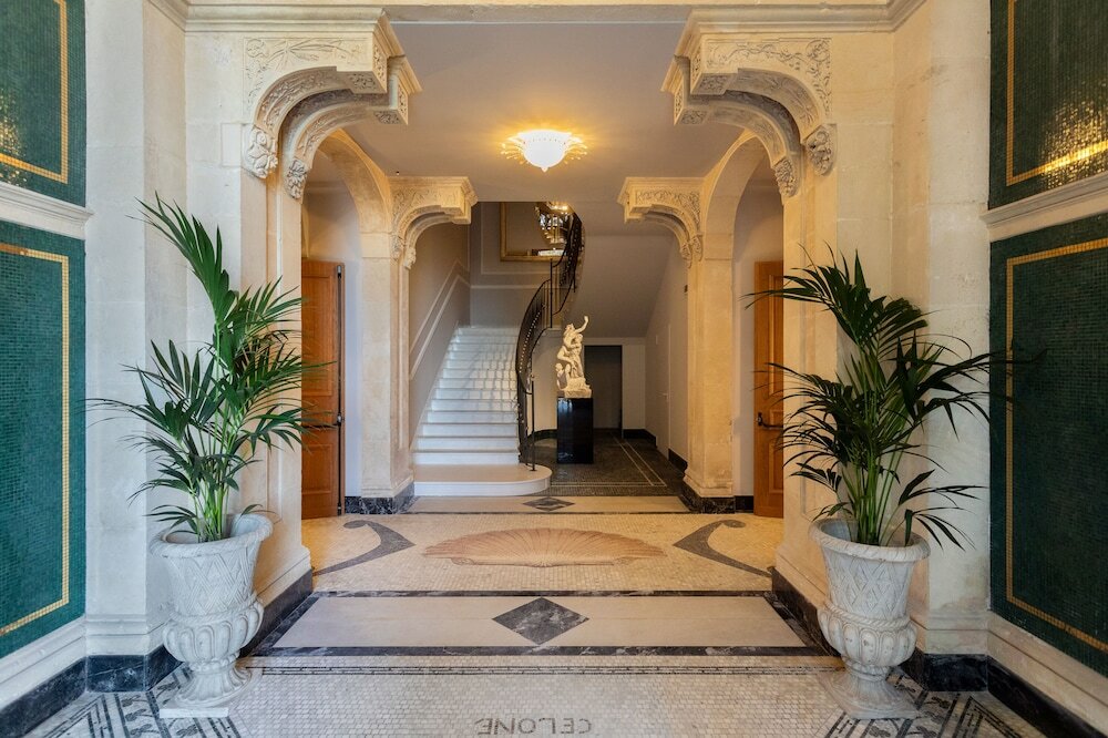 Фото Grand Hotel Des Ètrangers