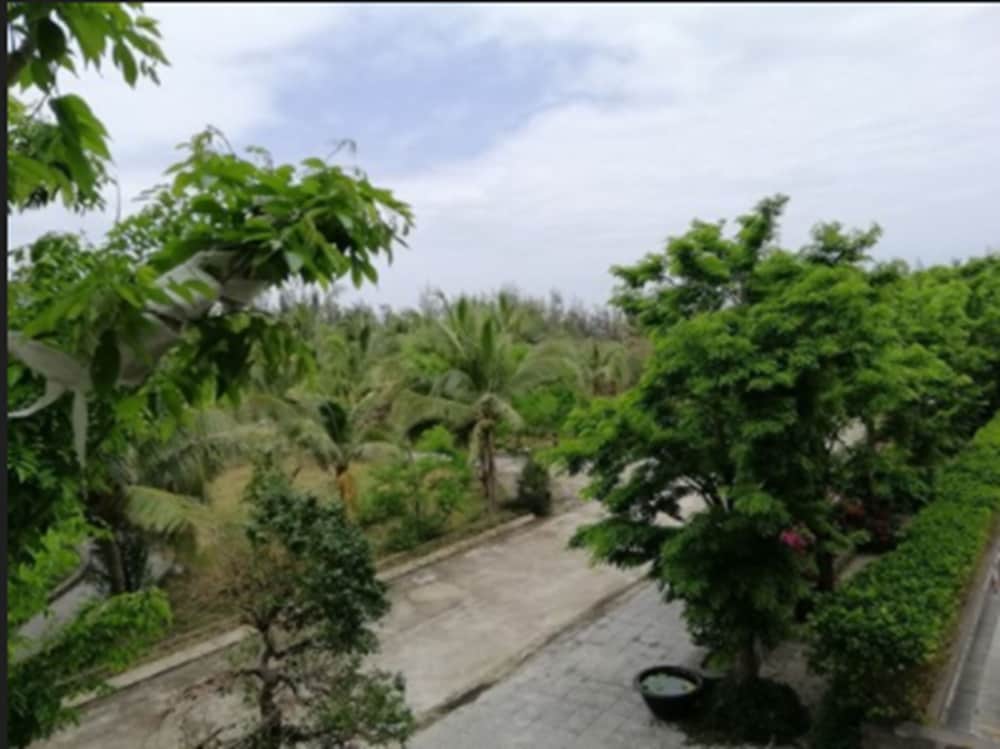 Фото Muong Thanh Holiday Hoi An Hotel