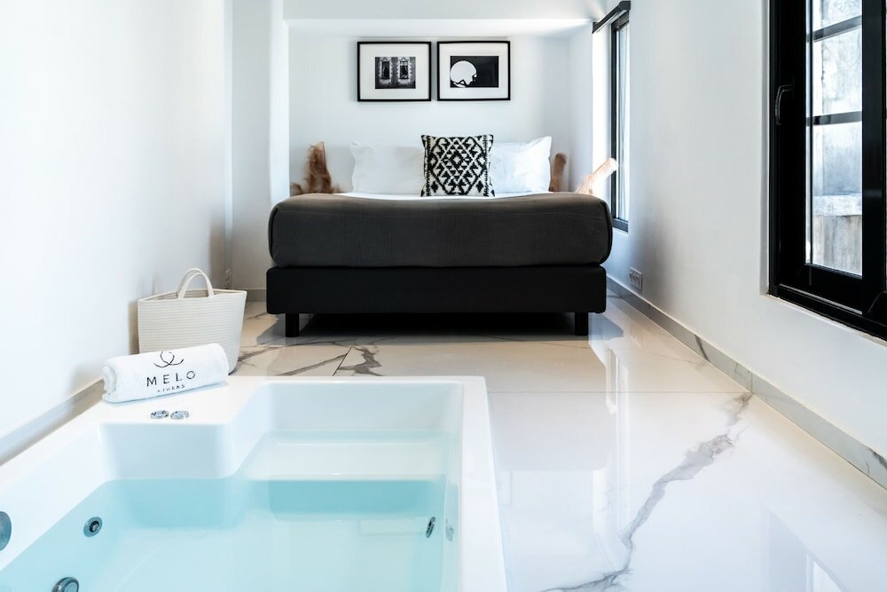 Фото Melo Athens