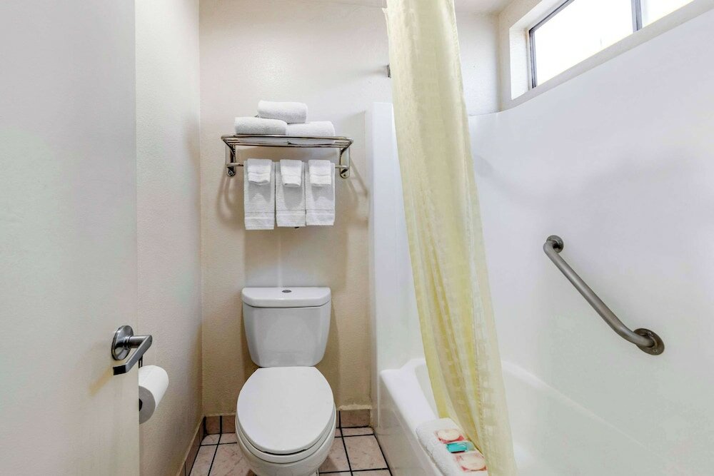 Фото Econo Lodge On Historic Route 66