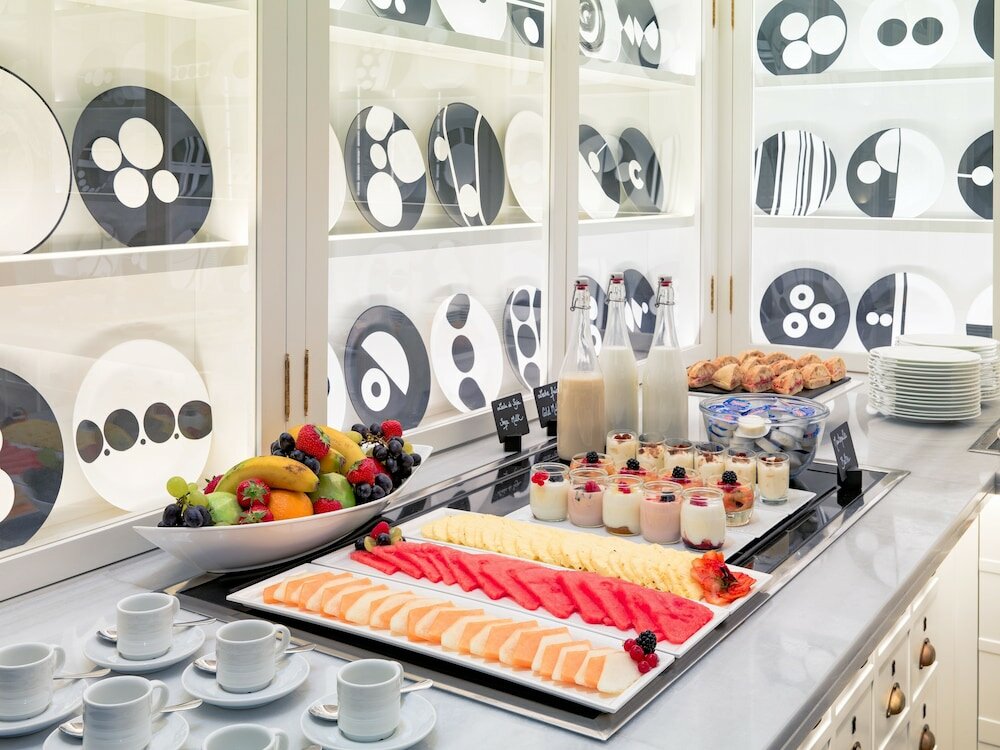 Фото Отель H10 Universitat